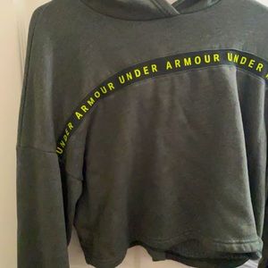 Under Armour Cropped Hoodie